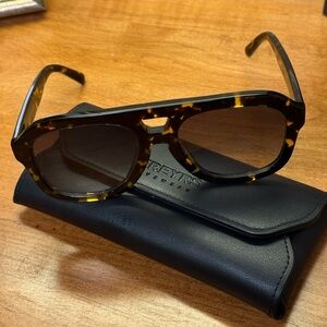 Freyrs Voyager - Tortoise Shell Sunglasses with Case